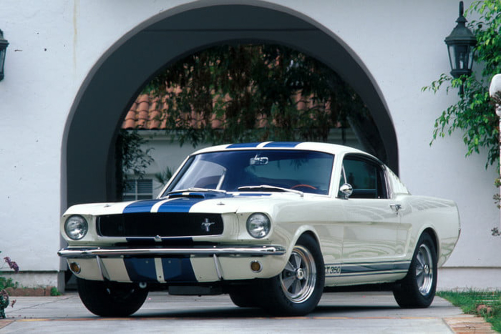 1965-Ford-Mustang-GT350-3.jpg