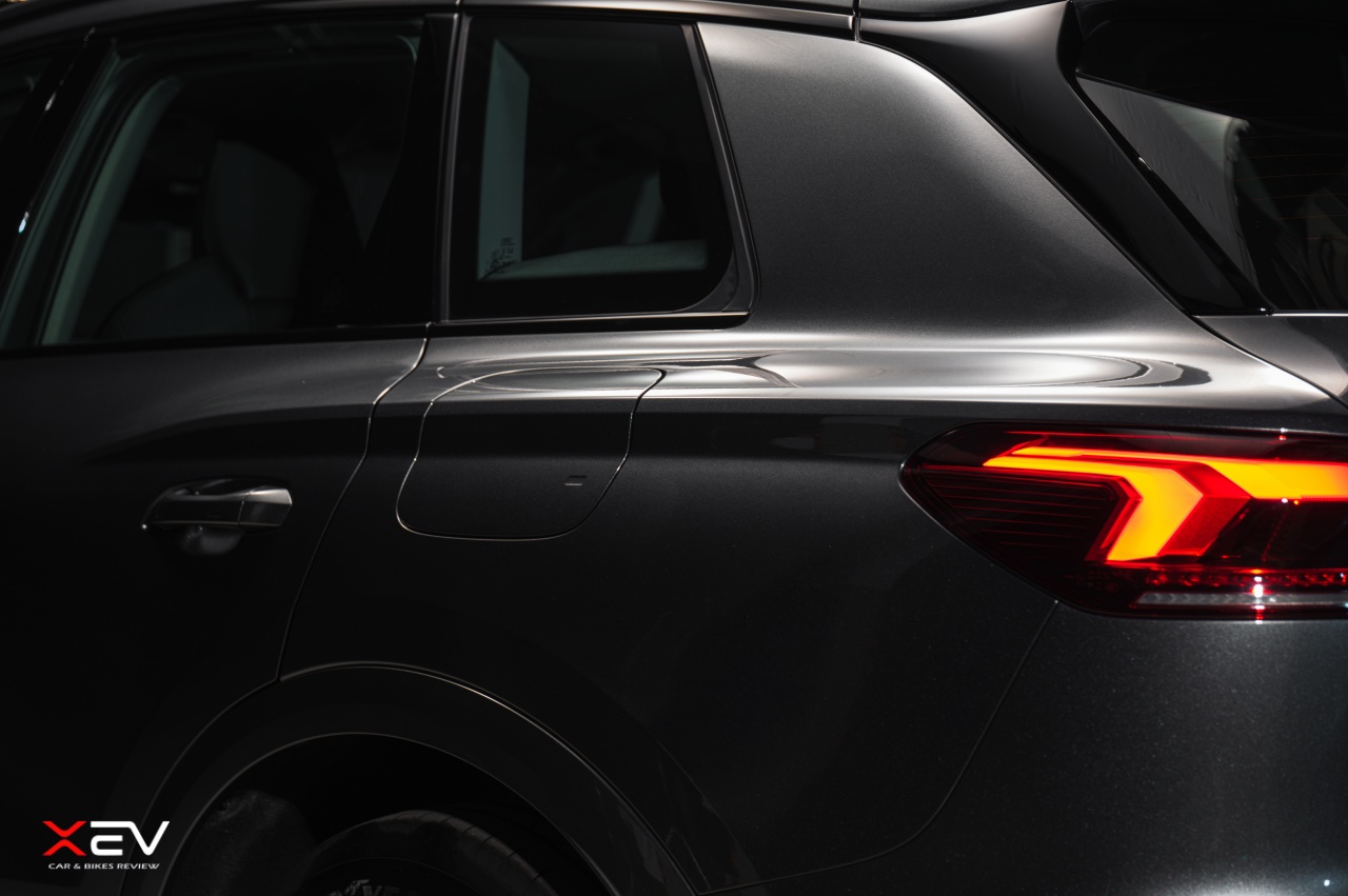 Audi Q6 Sportback e-tron (32).jpg