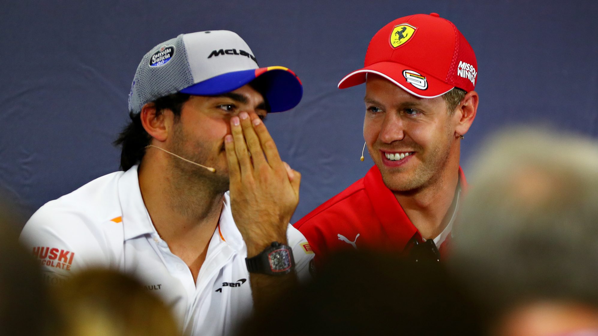 Carlos-Sainz-McLaren-Vettel.jpg