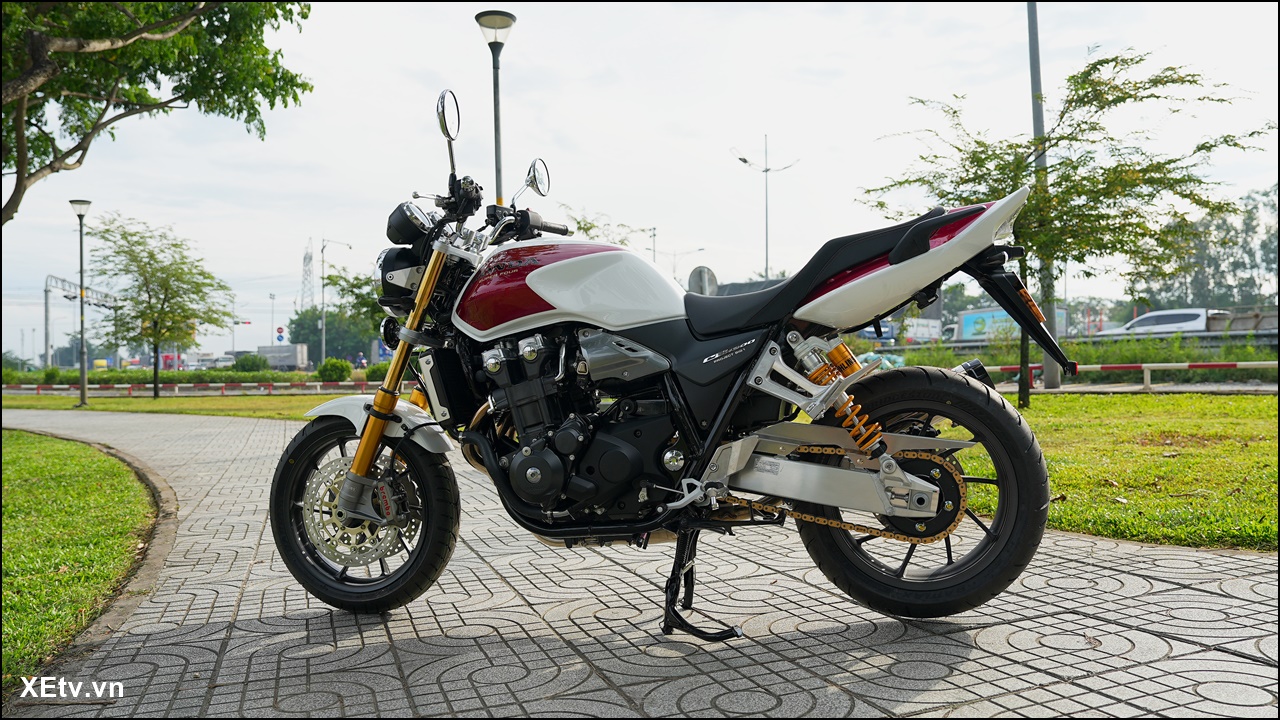 Chính thức Honda CB1300SF SP Final Edition dự án BIG-1 đã về đến Việt Nam (15).jpg