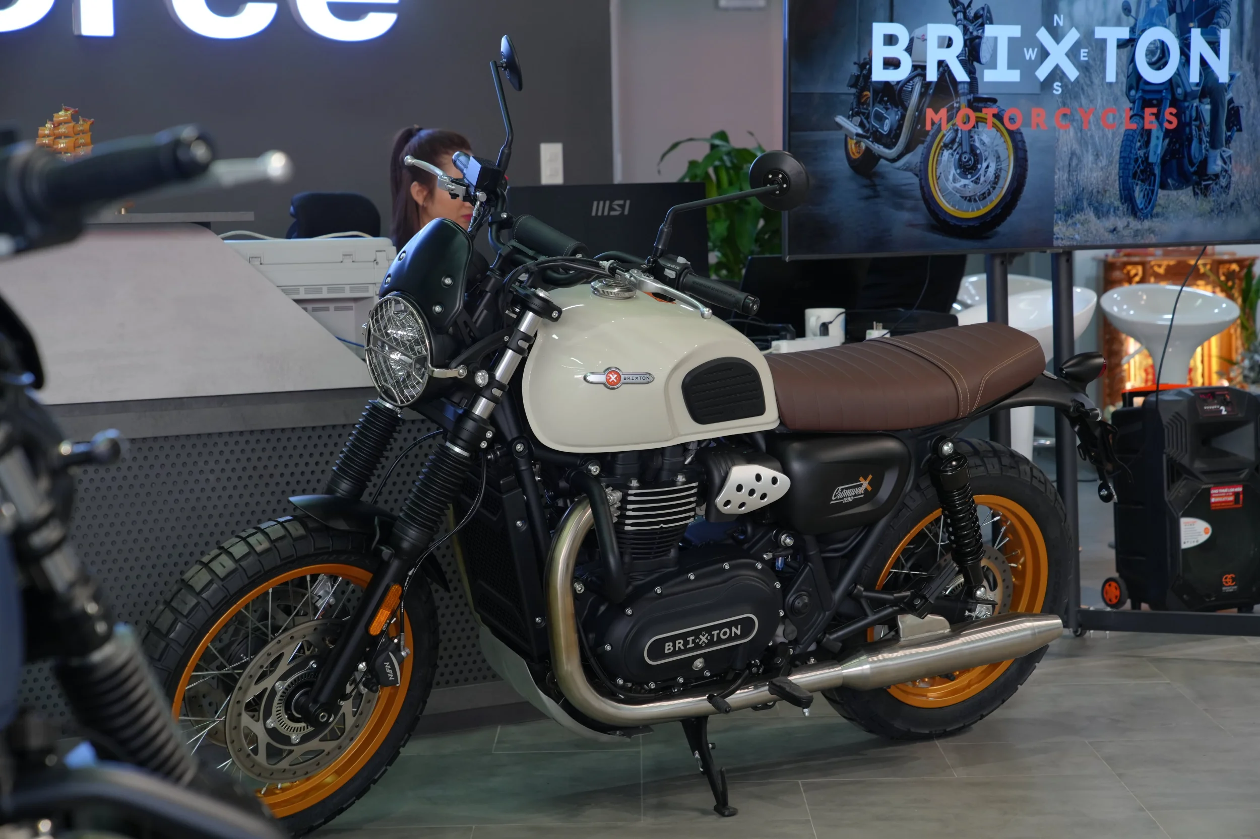 Cromwell 1200 X2.webp