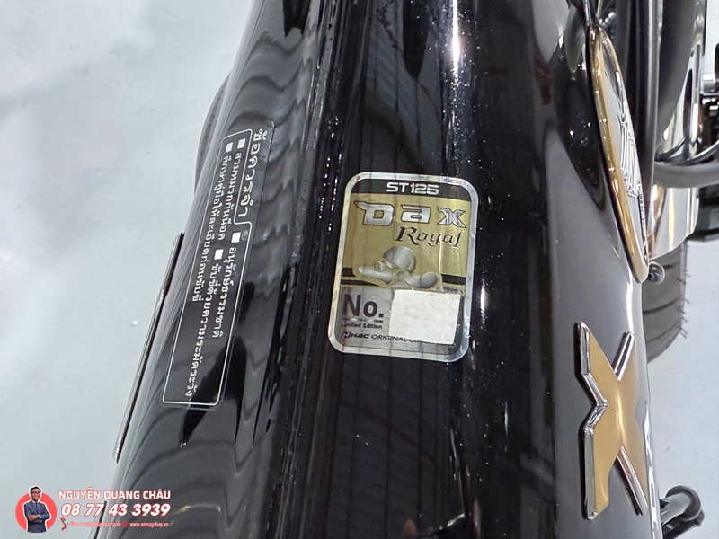 Honda DAX Royal Limited Edition (45).jpg