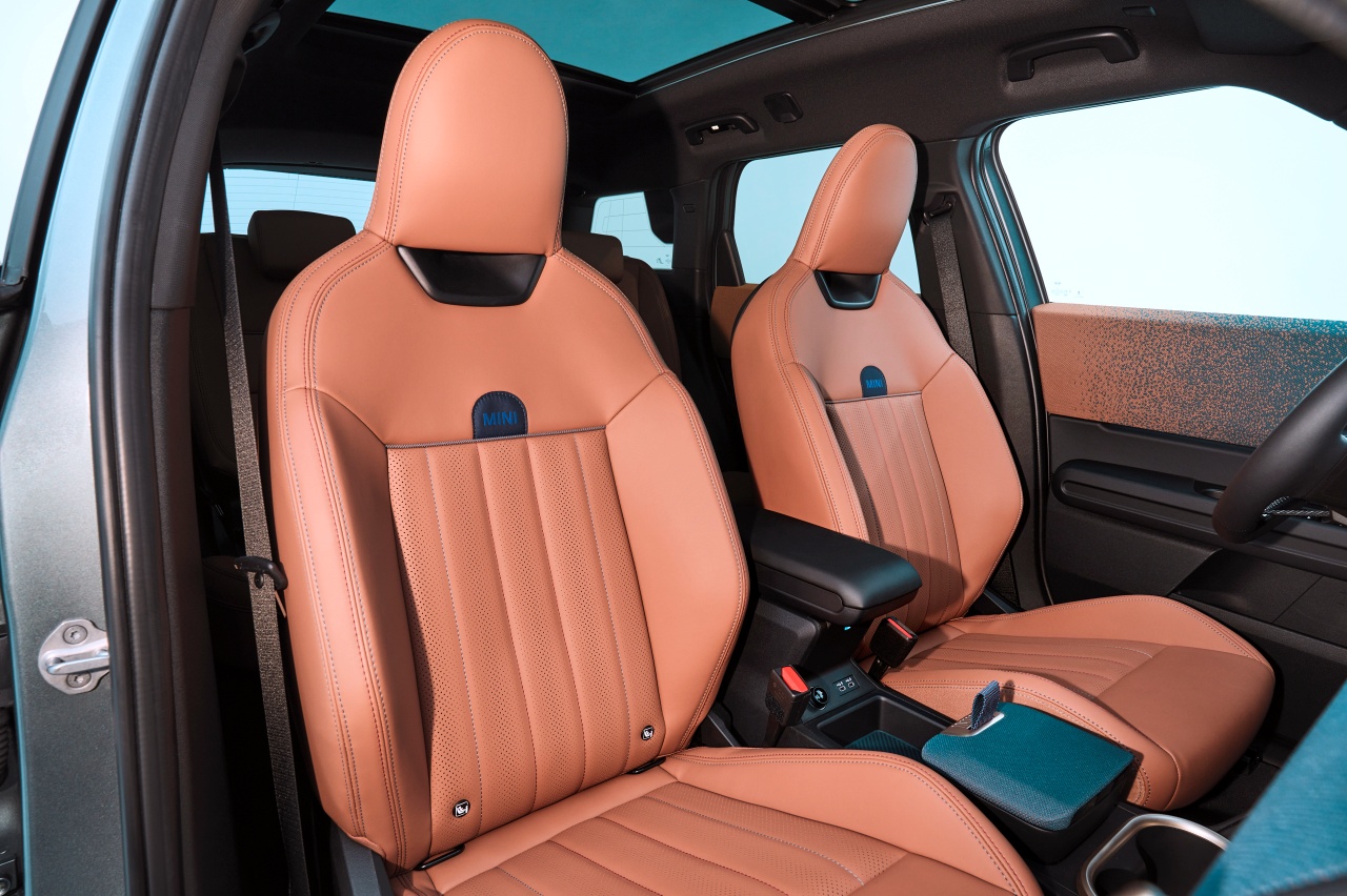 Khoang lái MINI Countryman hoàn toàn mới-XEtv.vn.jpg