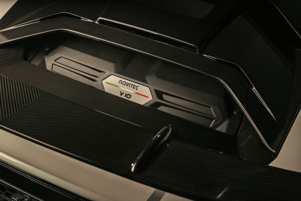 Lamborghini-Huracan-EVO-Novitec-V10-2.jpg