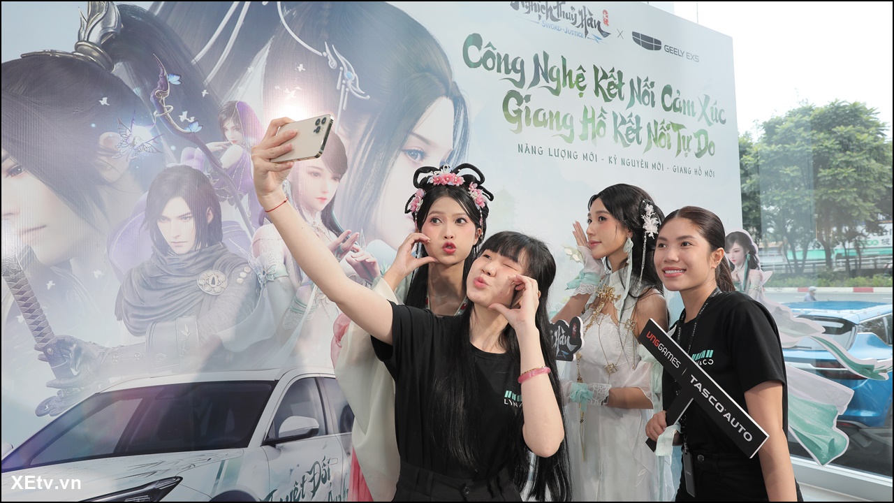 Lễ ký kết hợp tác chiến lược  VNGGames x Tasco Auto & Nghịch Thủy Hàn x Geely EX5 (7).jpg Lễ ký kết hợp tác chiến lược  VNGGames x Tasco Auto & Nghịch Thủy Hàn x Geely EX5 (7).jpg
