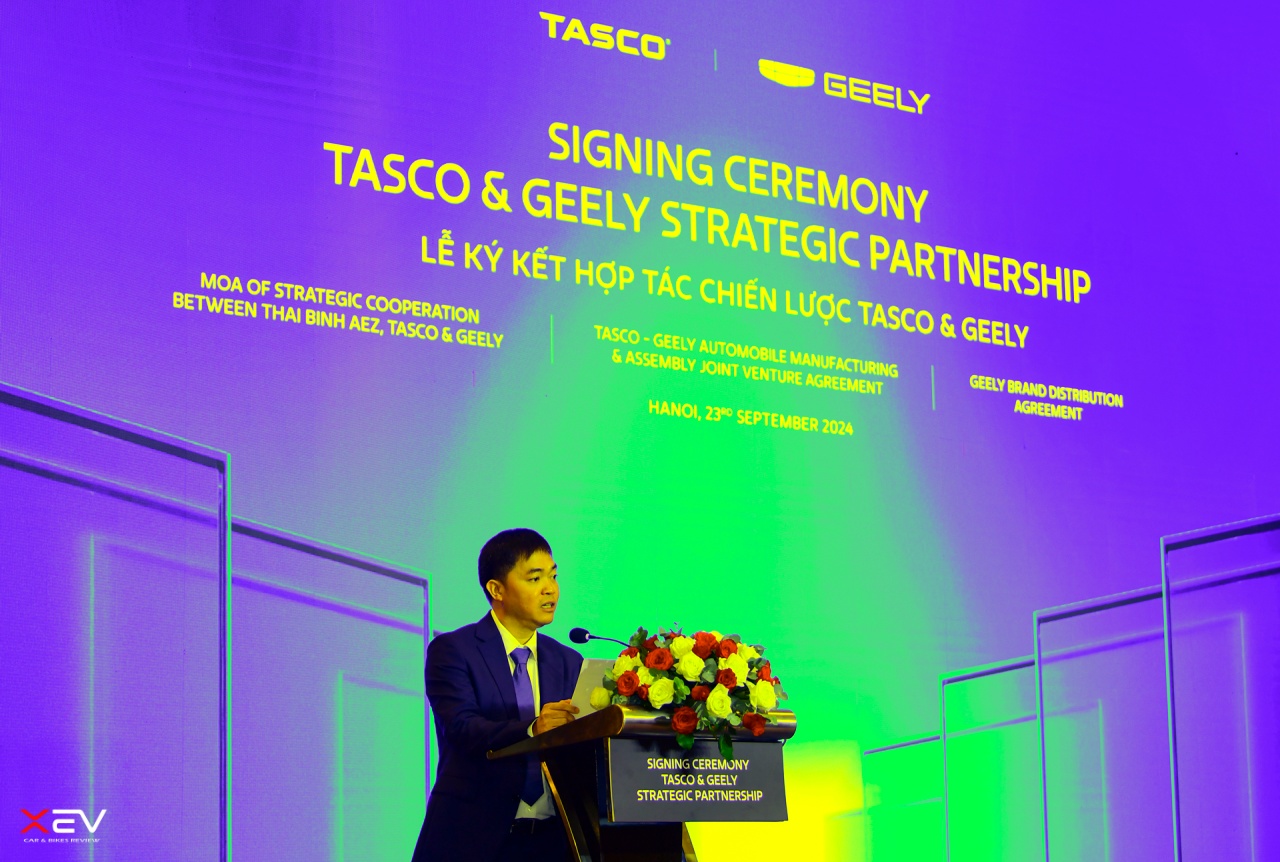 Ong-Vu-Dinh-Do-Chu-tich-HDQT-Tasco-phat-bieu-tai-su-kien-XEtv.vn.jpg