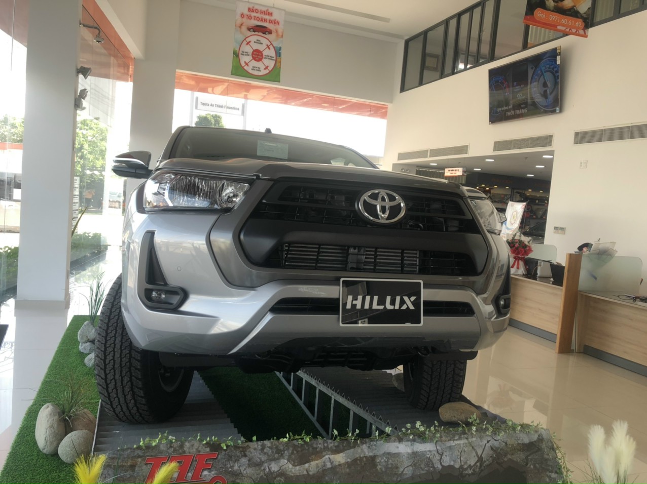 Toyota-Hilux-2020-qqee.jpg