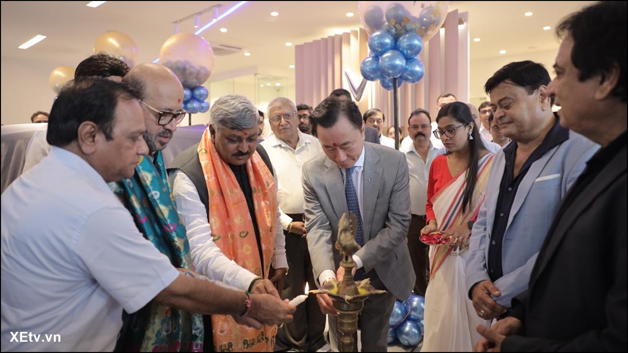VinFast khai trương showroom đầu tiên tại Ấn Độ (2).jpeg