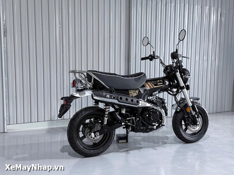 Xe Máy Nhập chính thức nhận đặt cọc Honda Dax Royal Limited Edition tại Việt Nam (2).jpg