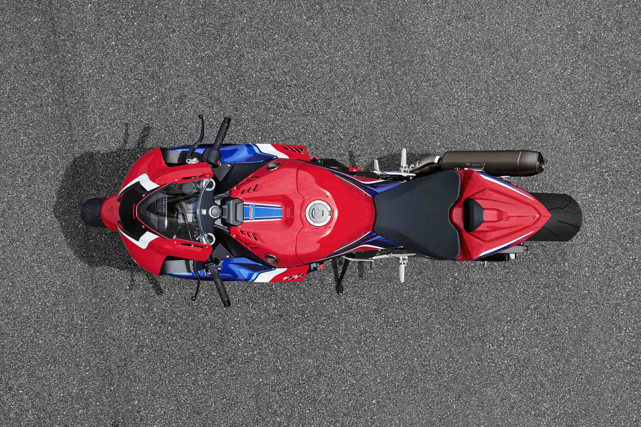 XEtv-Honda-CBR1000RR-R-Fireblade-2020-1-2.jpg