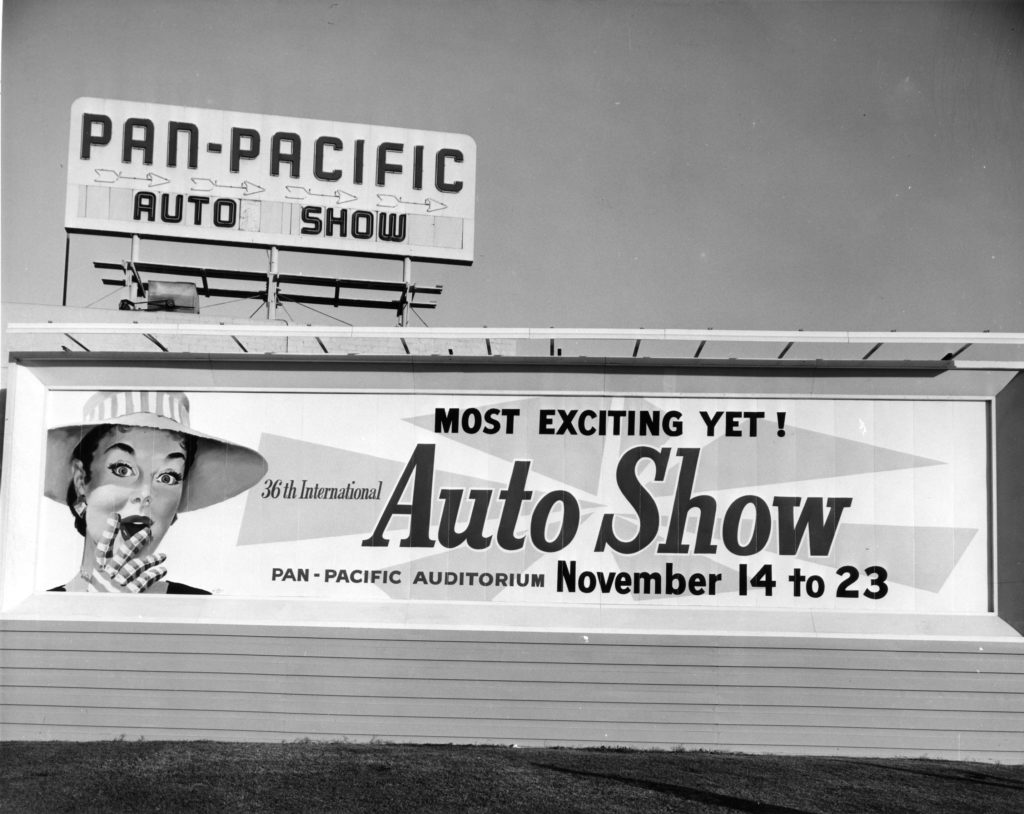 XEtv-Los-Angeles-Auto-Show-3.jpeg