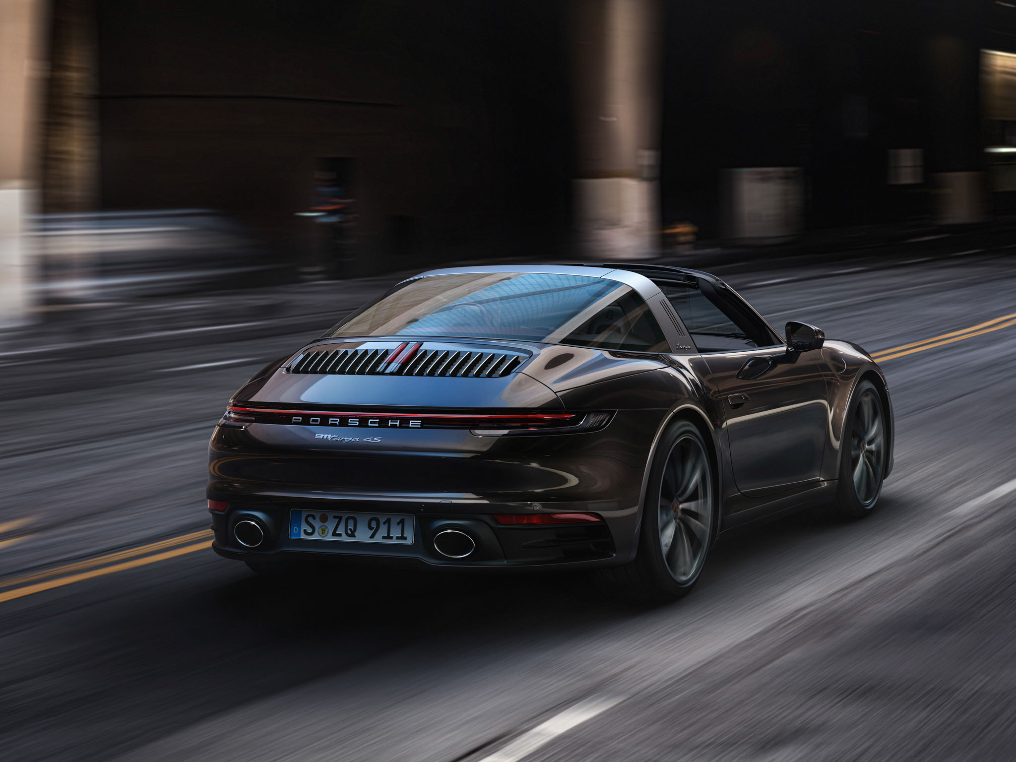 XEtv-Porsche-Targa-2021-Vietnam-3.jpg