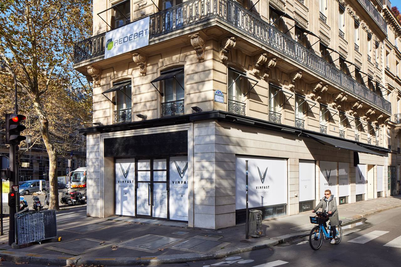 XEtv-VinFast-Paris-Showroom-5.jpg